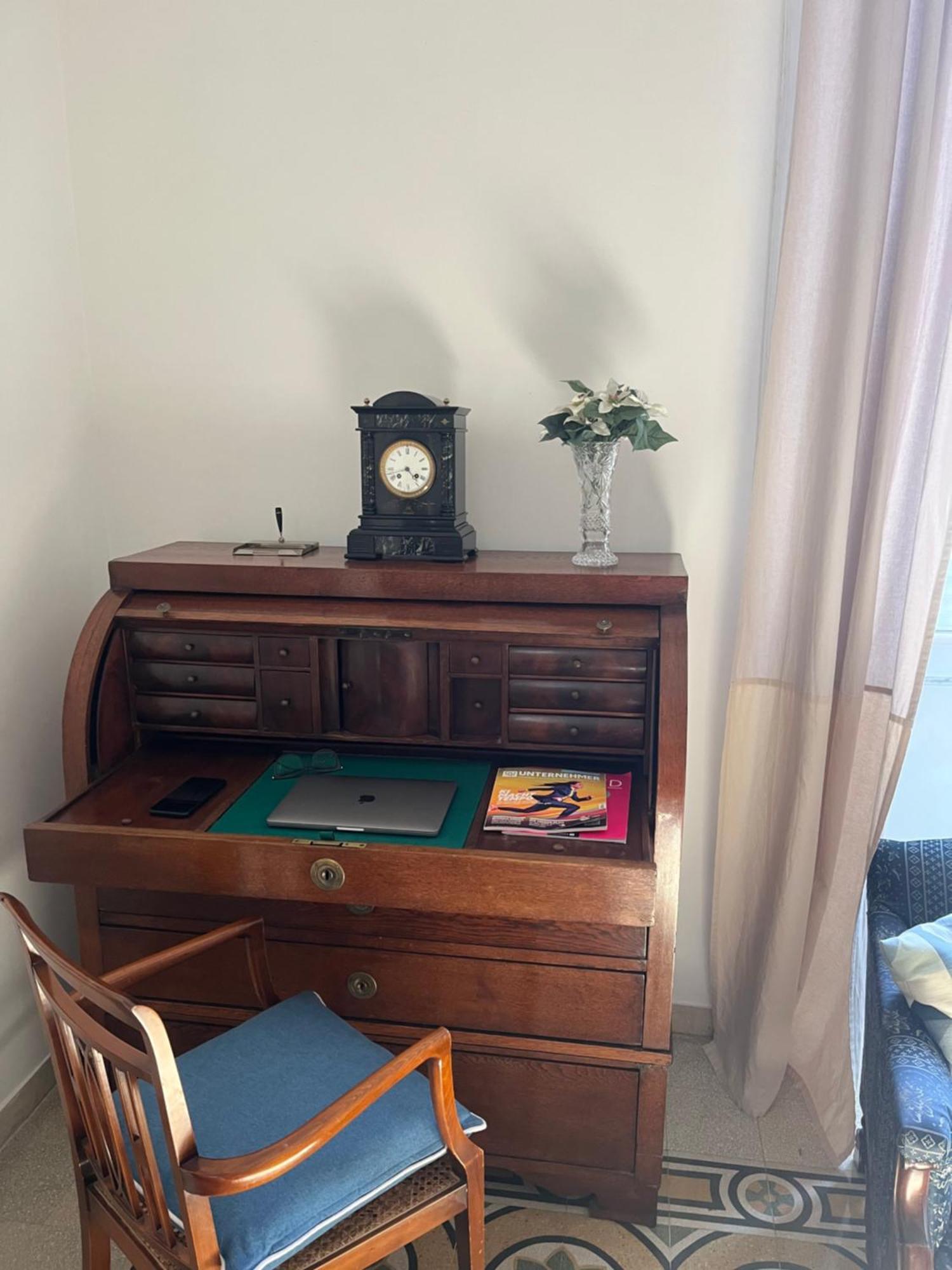 Lr Blue Apartment Rom